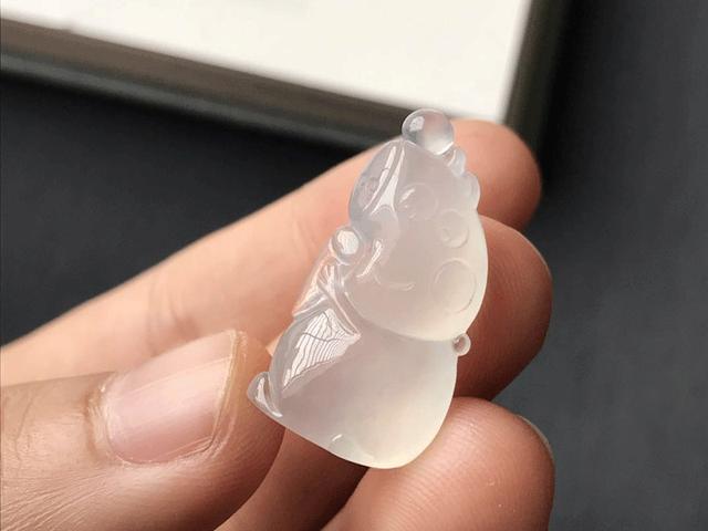 关于魔术师小强翡翠知识的信息-第6张图片-翡翠网 关于魔术师小强翡翠知识的信息-第6张图片-翡翠网