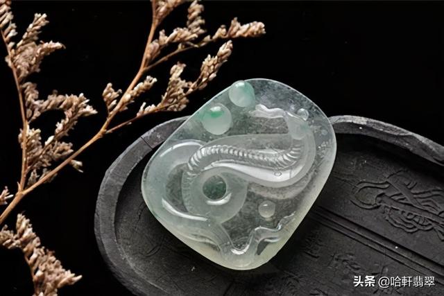 翡翠壁虎手镯翡翠手镯有裂纹怎么办-第2张图片-翡翠网 翡翠壁虎手镯翡翠手镯有裂纹怎么办-第2张图片-翡翠网