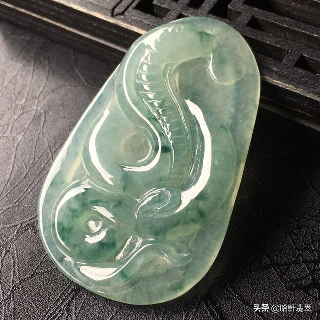 翡翠壁虎手镯翡翠手镯有裂纹怎么办-第3张图片-翡翠网 翡翠壁虎手镯翡翠手镯有裂纹怎么办-第3张图片-翡翠网