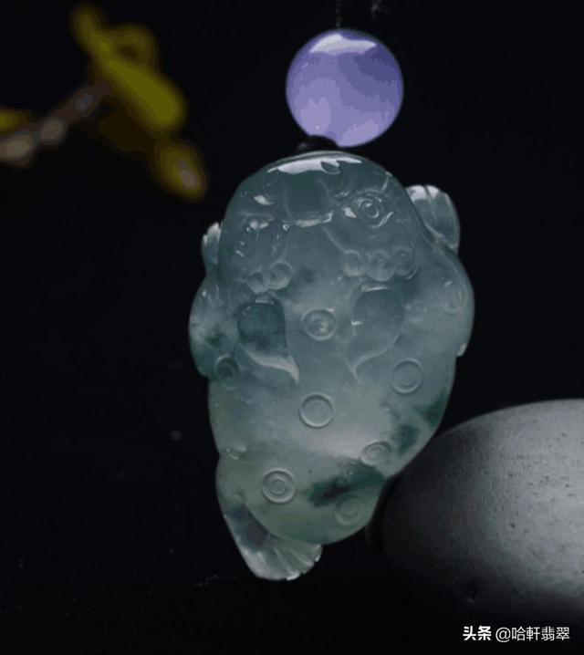 翡翠壁虎手镯翡翠手镯有裂纹怎么办-第9张图片-翡翠网 翡翠壁虎手镯翡翠手镯有裂纹怎么办-第9张图片-翡翠网