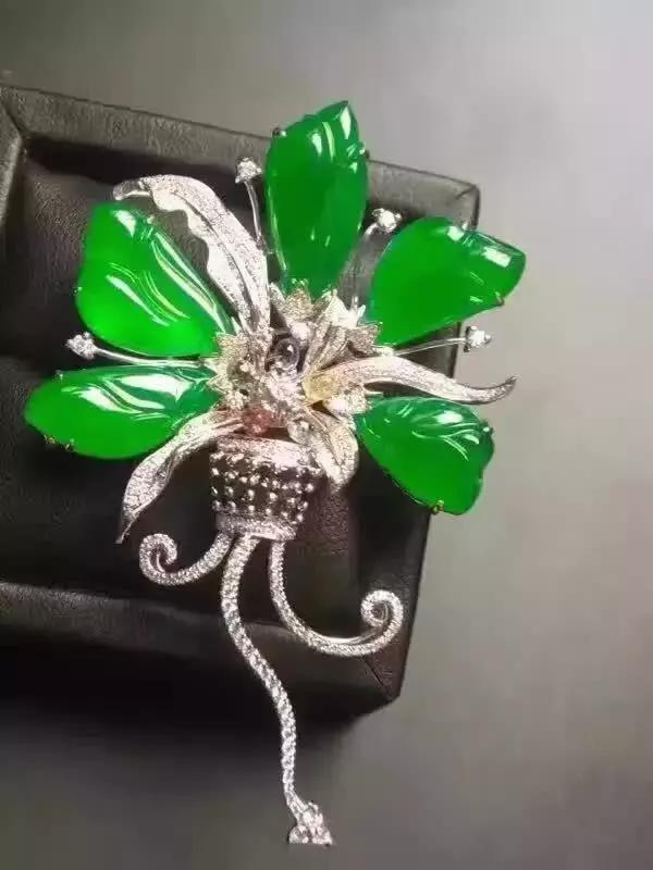 包含翡翠原石染色怎么处理的词条-第9张图片-翡翠网 包含翡翠原石染色怎么处理的词条-第9张图片-翡翠网