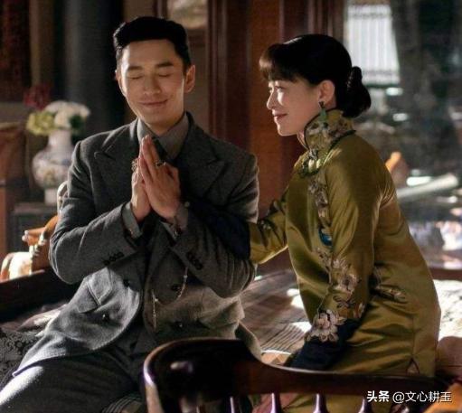 翡翠耳坠图片冰种福豆翡翠耳坠价格-第2张图片-翡翠网 翡翠耳坠图片冰种福豆翡翠耳坠价格-第2张图片-翡翠网