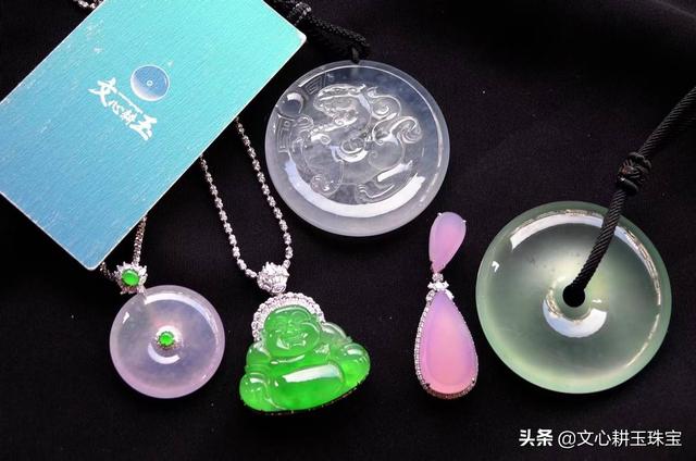 翡翠的种水分几级,翡翠种水排序-第5张图片-翡翠网 翡翠的种水分几级,翡翠种水排序-第5张图片-翡翠网