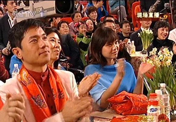 知识春晚翡翠项链赌石300块钱赌出5亿-第17张图片-翡翠网 知识春晚翡翠项链赌石300块钱赌出5亿-第17张图片-翡翠网