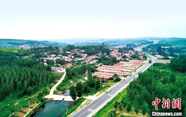 怎么判断翡翠内裂翡翠原石毛细裂进的深吗-第4张图片-翡翠网 怎么判断翡翠内裂翡翠原石毛细裂进的深吗-第4张图片-翡翠网