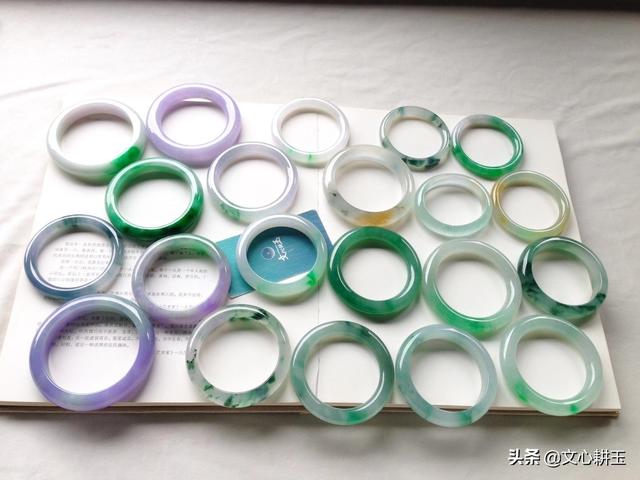 翡翠手镯日常磕碰要紧吗的简单介绍-第1张图片-翡翠网 翡翠手镯日常磕碰要紧吗的简单介绍-第1张图片-翡翠网