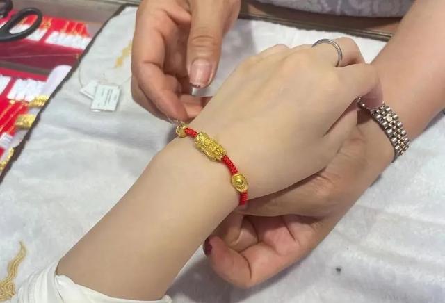 翡翠貔貅图片翡翠貔貅a货回收价格图片-第4张图片-翡翠网 翡翠貔貅图片翡翠貔貅a货回收价格图片-第4张图片-翡翠网