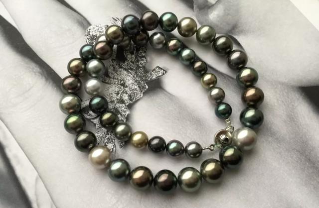 珠宝翡翠冷知识,翡翠知识科普-第8张图片-翡翠网 珠宝翡翠冷知识,翡翠知识科普-第8张图片-翡翠网