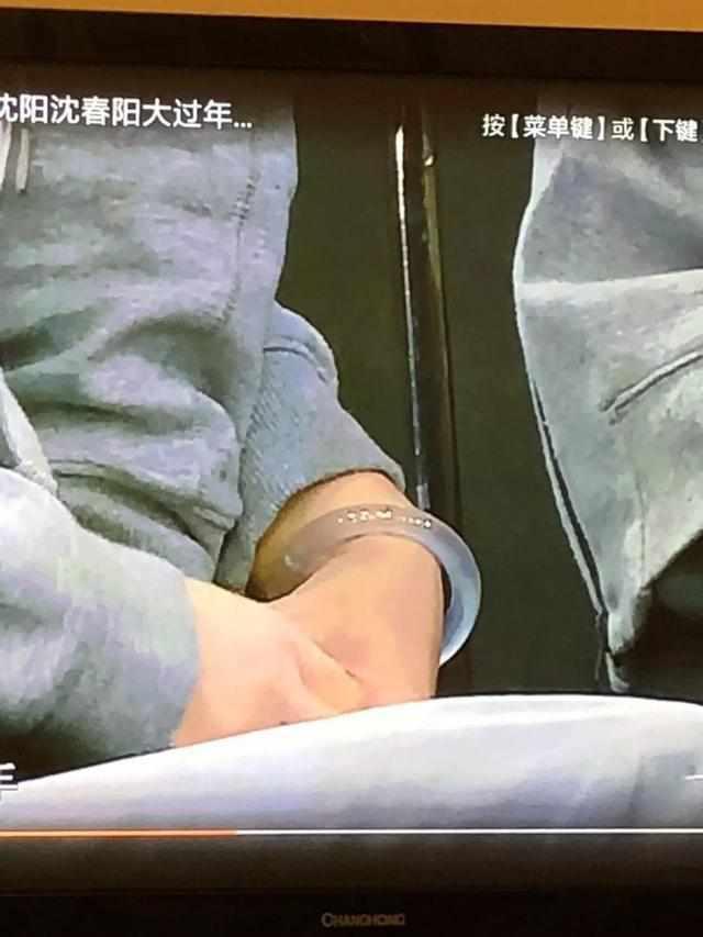 天鹅蛋翡翠原石的简单介绍-第5张图片-翡翠网 天鹅蛋翡翠原石的简单介绍-第5张图片-翡翠网