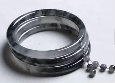 翡翠原石和石纹的区别,江苏翡翠原石纹-第14张图片-翡翠网 翡翠原石和石纹的区别,江苏翡翠原石纹-第14张图片-翡翠网