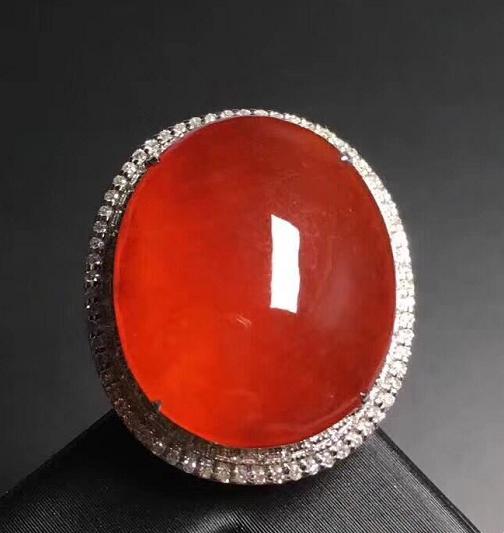 翡翠原石和石纹的区别,江苏翡翠原石纹-第15张图片-翡翠网 翡翠原石和石纹的区别,江苏翡翠原石纹-第15张图片-翡翠网