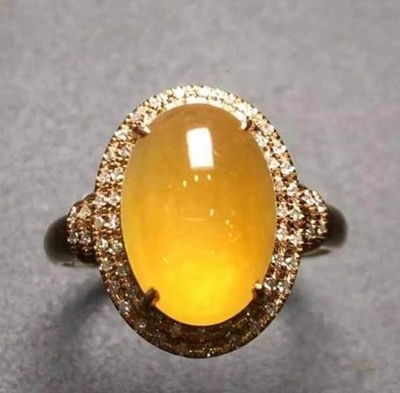 翡翠原石和石纹的区别,江苏翡翠原石纹-第16张图片-翡翠网 翡翠原石和石纹的区别,江苏翡翠原石纹-第16张图片-翡翠网