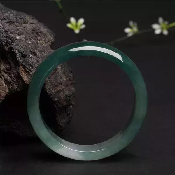 翡翠原石和石纹的区别,江苏翡翠原石纹-第17张图片-翡翠网 翡翠原石和石纹的区别,江苏翡翠原石纹-第17张图片-翡翠网