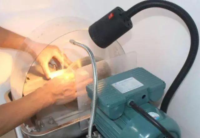 冰种翡翠20原石,2019年翡翠赌石行情-第6张图片-翡翠网 冰种翡翠20原石,2019年翡翠赌石行情-第6张图片-翡翠网