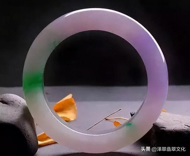 豆种和糯种图片对比,翡翠飘花知识讲解-第5张图片-翡翠网 豆种和糯种图片对比,翡翠飘花知识讲解-第5张图片-翡翠网