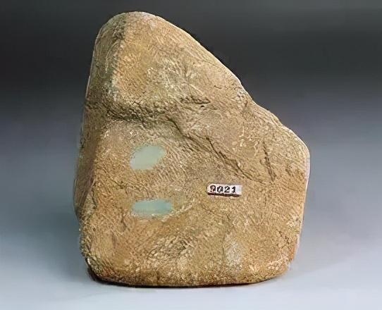 晴水底翡翠原石开窗的简单介绍-第8张图片-翡翠网 晴水底翡翠原石开窗的简单介绍-第8张图片-翡翠网