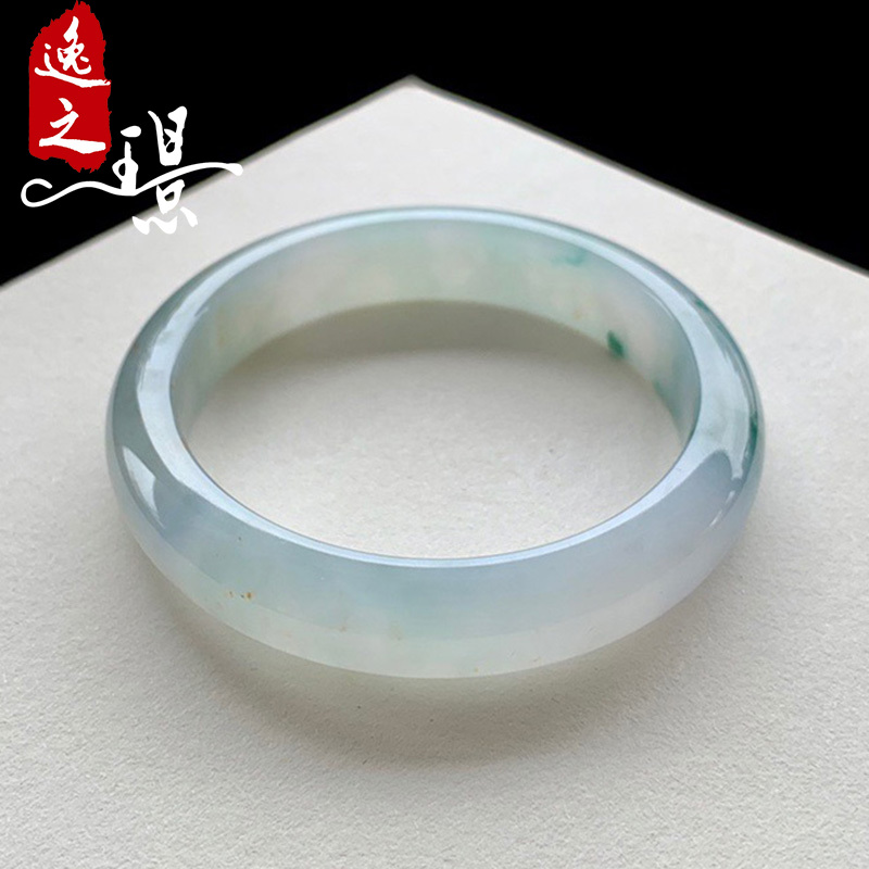 冰翡翠价格及图片,糯冰种手镯价格及图片-第1张图片-翡翠网 冰翡翠价格及图片,糯冰种手镯价格及图片-第1张图片-翡翠网