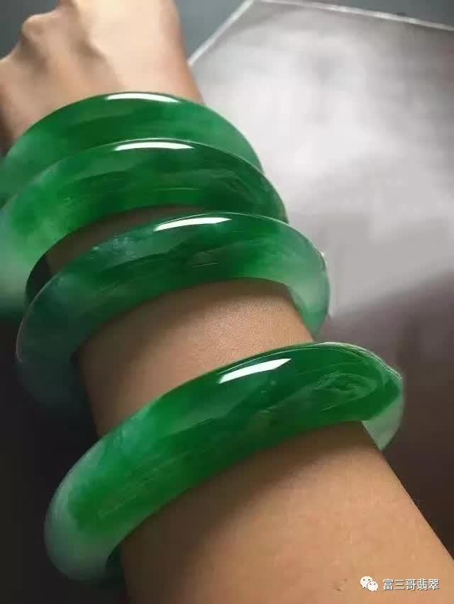 翡翠原石糯种的价格翡翠原石哪里买-第10张图片-翡翠网 翡翠原石糯种的价格翡翠原石哪里买-第10张图片-翡翠网