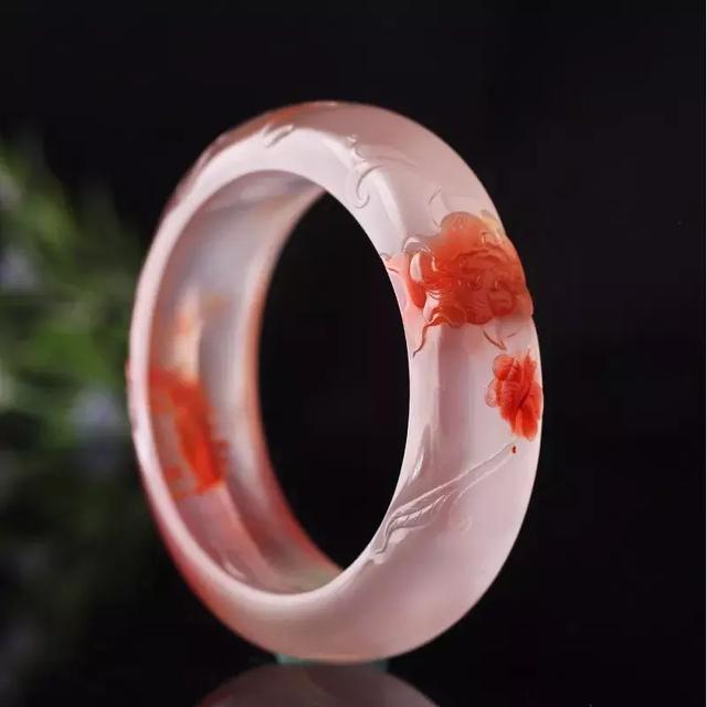 碧玉冰种飘花翡翠手镯价格的简单介绍-第14张图片-翡翠网 碧玉冰种飘花翡翠手镯价格的简单介绍-第14张图片-翡翠网