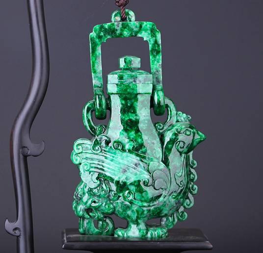 冰糯种手镯在什么价位,老坑冰糯种翡翠手镯中黄翡-第17张图片-翡翠网 冰糯种手镯在什么价位,老坑冰糯种翡翠手镯中黄翡-第17张图片-翡翠网