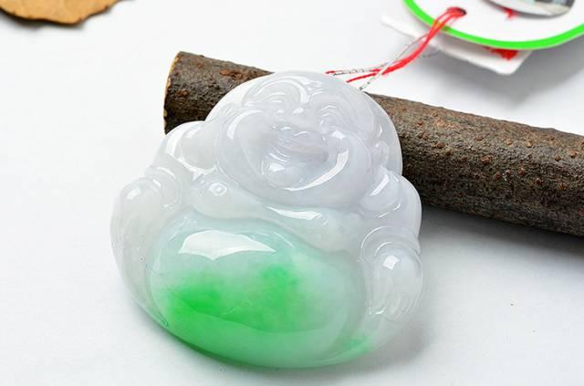 冰糯种手镯在什么价位,老坑冰糯种翡翠手镯中黄翡-第19张图片-翡翠网 冰糯种手镯在什么价位,老坑冰糯种翡翠手镯中黄翡-第19张图片-翡翠网