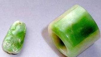 冰糯种手镯在什么价位,老坑冰糯种翡翠手镯中黄翡-第23张图片-翡翠网 冰糯种手镯在什么价位,老坑冰糯种翡翠手镯中黄翡-第23张图片-翡翠网