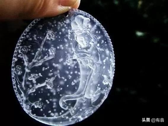 翡翠原石里面有白棉,翡翠雪花棉图片欣赏-第10张图片-翡翠网