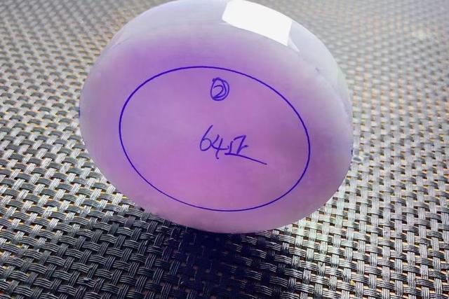 戴翡翠手镯的男人,哪里戴翡翠手镯的人多-第5张图片-翡翠网 戴翡翠手镯的男人,哪里戴翡翠手镯的人多-第5张图片-翡翠网