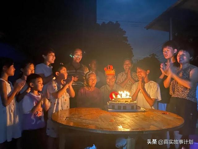 林楚楚宁深抖音小说,爱上闺蜜的小叔抖音-第10张图片-翡翠网 林楚楚宁深抖音小说,爱上闺蜜的小叔抖音-第10张图片-翡翠网