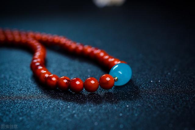 玉跟翡翠的区别在哪里,翡翠和玉石成分是什么-第5张图片-翡翠网 玉跟翡翠的区别在哪里,翡翠和玉石成分是什么-第5张图片-翡翠网