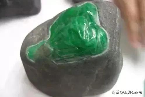 包含做假翡翠原石的词条-第9张图片-翡翠网 包含做假翡翠原石的词条-第9张图片-翡翠网