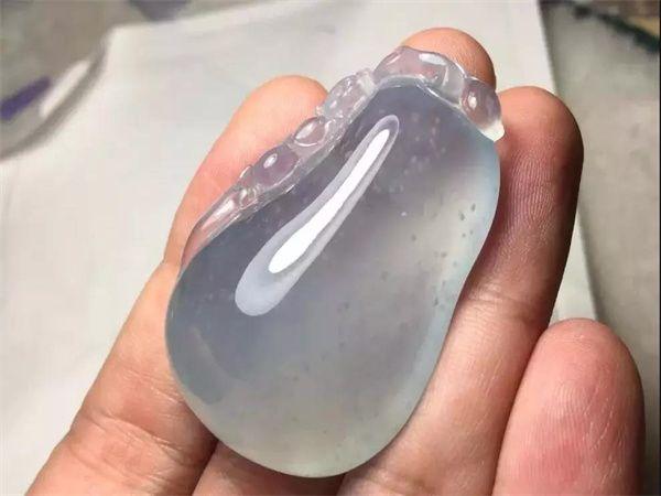 翡翠福瓜的价格翡翠福瓜吊坠寓意-第6张图片-翡翠网 翡翠福瓜的价格翡翠福瓜吊坠寓意-第6张图片-翡翠网