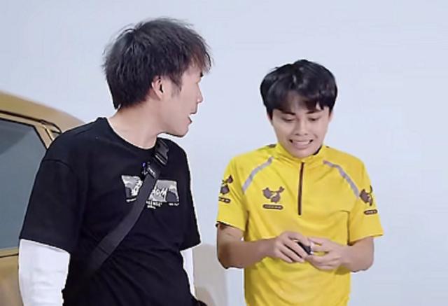 抖音李雪琴什么梗抖音网红外卖小哥-第4张图片-翡翠网 抖音李雪琴什么梗抖音网红外卖小哥-第4张图片-翡翠网