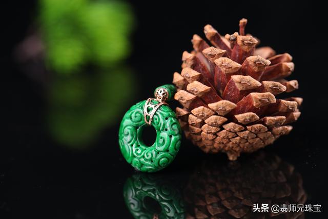 a货糯种翡翠价格翡翠糯种挂件多少钱-第6张图片-翡翠网 a货糯种翡翠价格翡翠糯种挂件多少钱-第6张图片-翡翠网