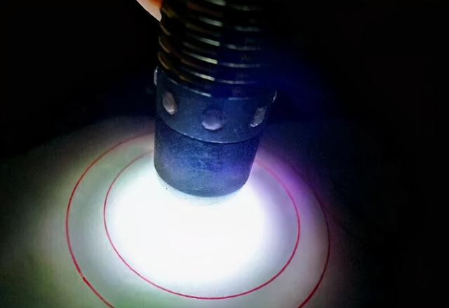 关于天然莫湾基木手镯翡翠原石的信息-第4张图片-翡翠网 关于天然莫湾基木手镯翡翠原石的信息-第4张图片-翡翠网