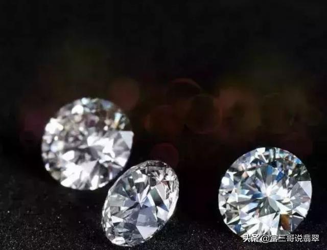 翡翠手镯和萤石,萤石与玉石怎么区分-第6张图片-翡翠网 翡翠手镯和萤石,萤石与玉石怎么区分-第6张图片-翡翠网