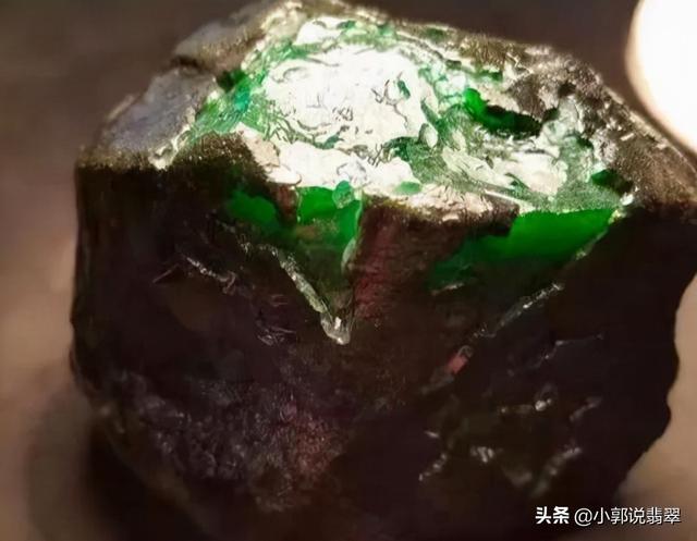 是皮克传的吗翡翠原石皮克-第9张图片-翡翠网 是皮克传的吗翡翠原石皮克-第9张图片-翡翠网