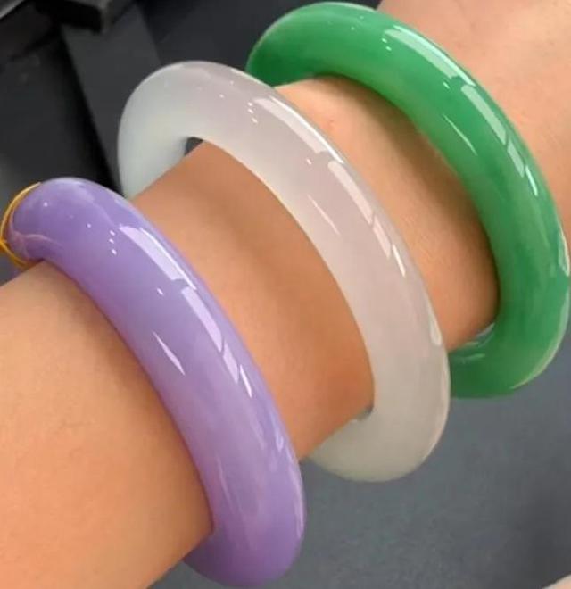 包含晒晒我的翡翠手镯的词条-第2张图片-翡翠网 包含晒晒我的翡翠手镯的词条-第2张图片-翡翠网