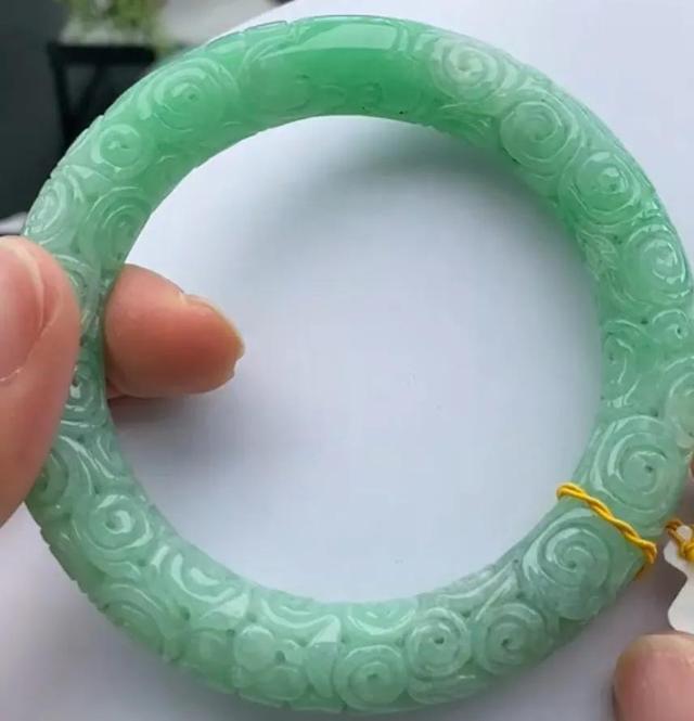 包含晒晒我的翡翠手镯的词条-第37张图片-翡翠网 包含晒晒我的翡翠手镯的词条-第37张图片-翡翠网