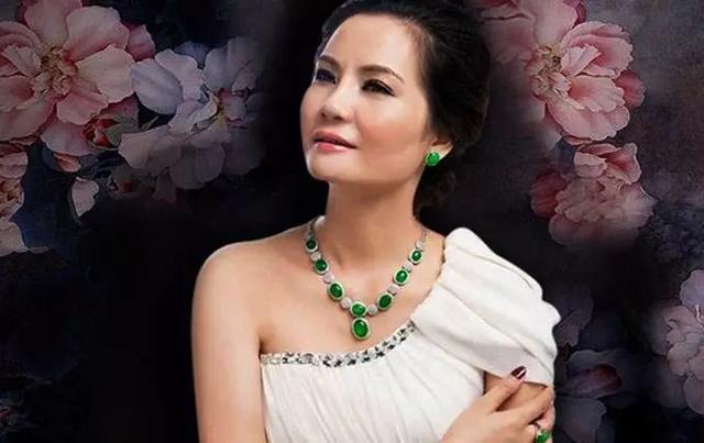 翡翠原石的价位如何定价翡翠价格-第1张图片-翡翠网 翡翠原石的价位如何定价翡翠价格-第1张图片-翡翠网