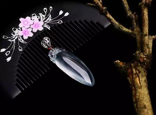 翡翠原石的价位如何定价翡翠价格-第3张图片-翡翠网 翡翠原石的价位如何定价翡翠价格-第3张图片-翡翠网