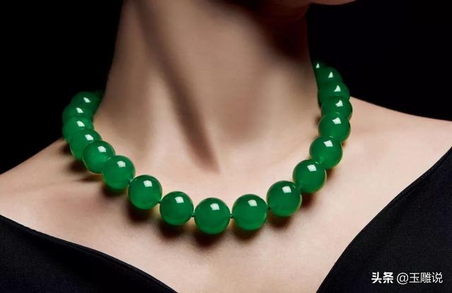 镯心雕刻图案翡翠手镯芯料车珠子合适吗-第2张图片-翡翠网 镯心雕刻图案翡翠手镯芯料车珠子合适吗-第2张图片-翡翠网