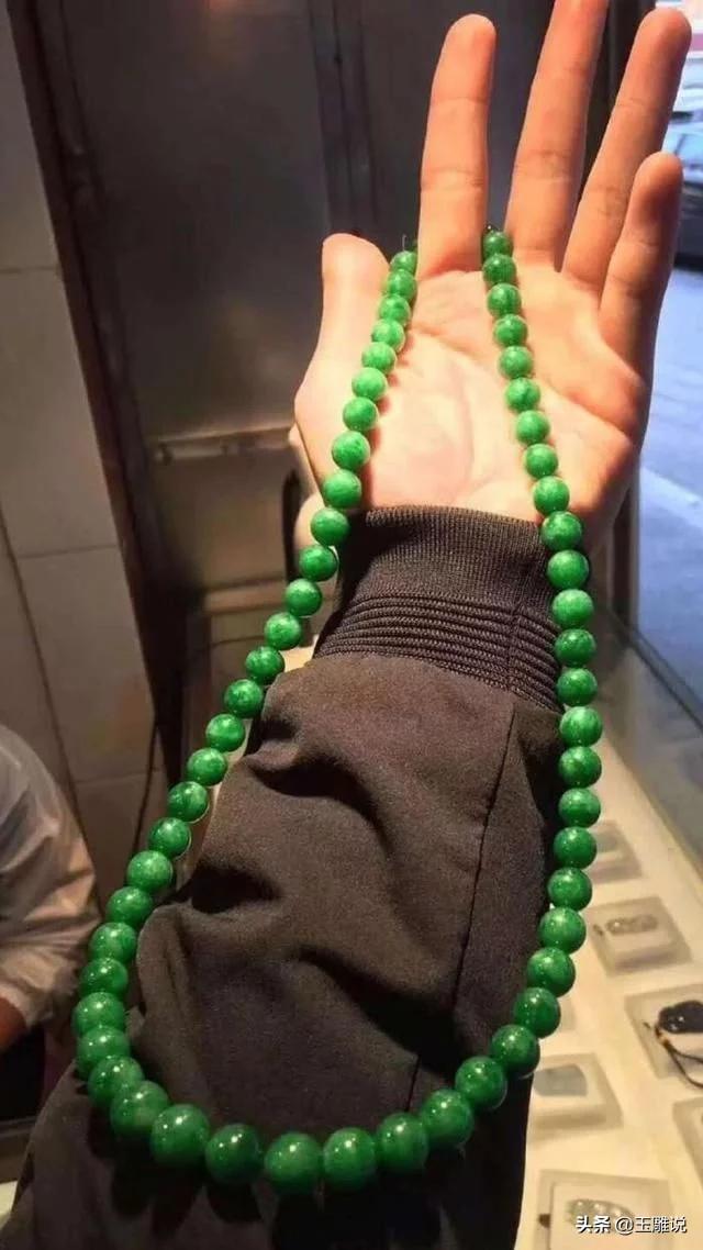 镯心雕刻图案翡翠手镯芯料车珠子合适吗-第9张图片-翡翠网 镯心雕刻图案翡翠手镯芯料车珠子合适吗-第9张图片-翡翠网