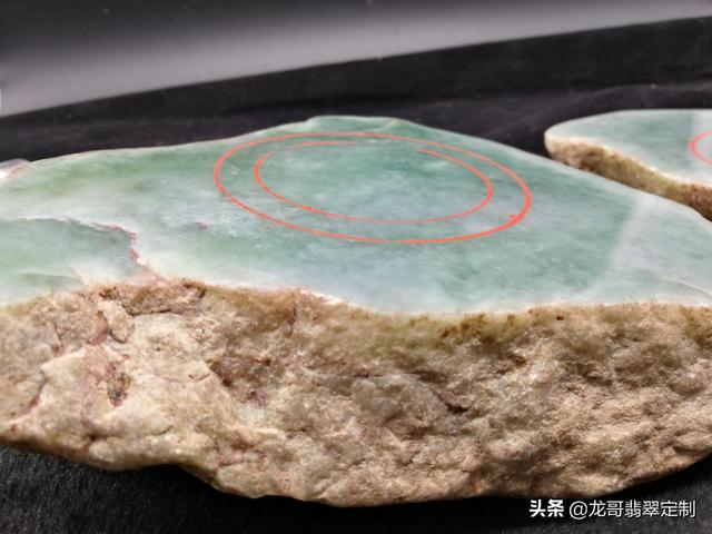 翡翠木那包浆原石木那翡翠原石皮裂-第1张图片-翡翠网 翡翠木那包浆原石木那翡翠原石皮裂-第1张图片-翡翠网