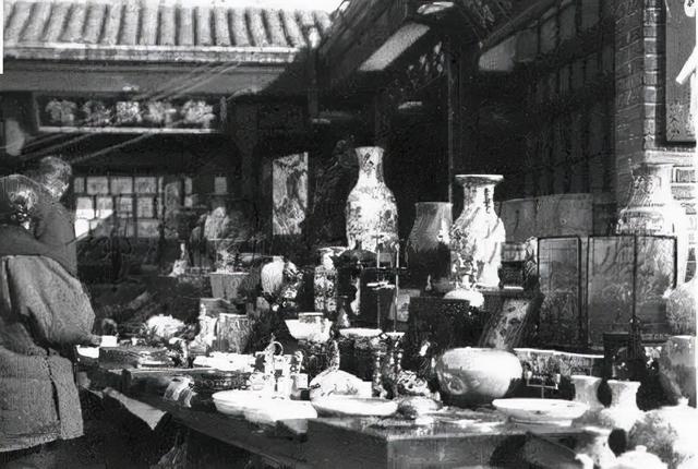 两千左右的翡翠手镯两千多的翡翠手镯怎么样-第6张图片-翡翠网 两千左右的翡翠手镯两千多的翡翠手镯怎么样-第6张图片-翡翠网