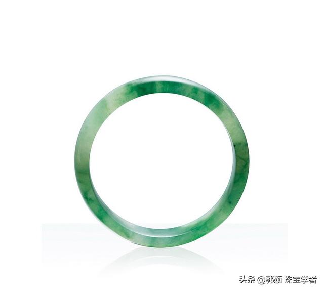 翡翠手链a货价格翡翠手链多少钱一串-第1张图片-翡翠网 翡翠手链a货价格翡翠手链多少钱一串-第1张图片-翡翠网