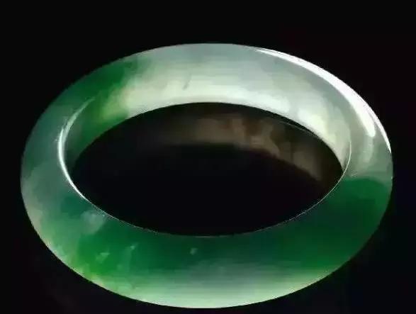 啤酒瓶底祖母绿啤酒瓶底翡翠价格-第18张图片-翡翠网 啤酒瓶底祖母绿啤酒瓶底翡翠价格-第18张图片-翡翠网