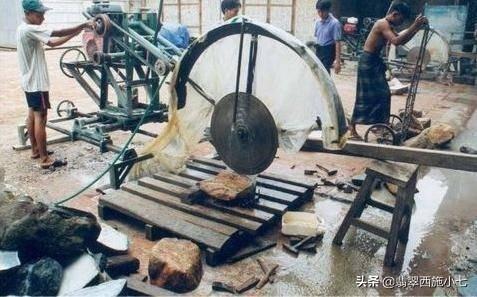 包含砂轮翡翠原石的词条-第3张图片-翡翠网