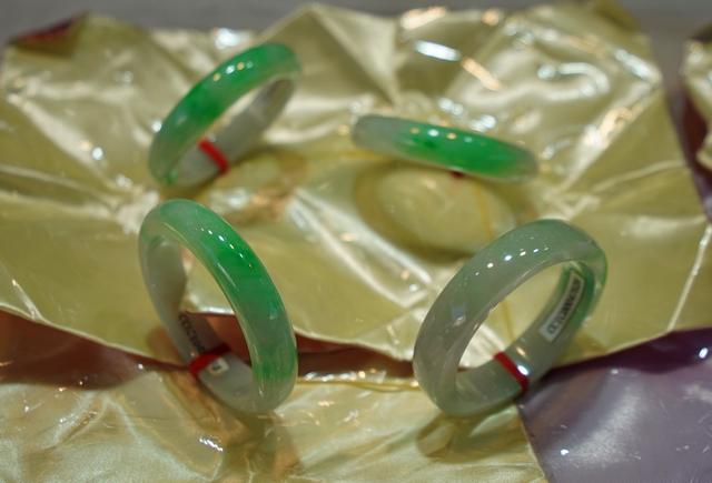 盘锦玉器翡翠原石的简单介绍-第7张图片-翡翠网 盘锦玉器翡翠原石的简单介绍-第7张图片-翡翠网