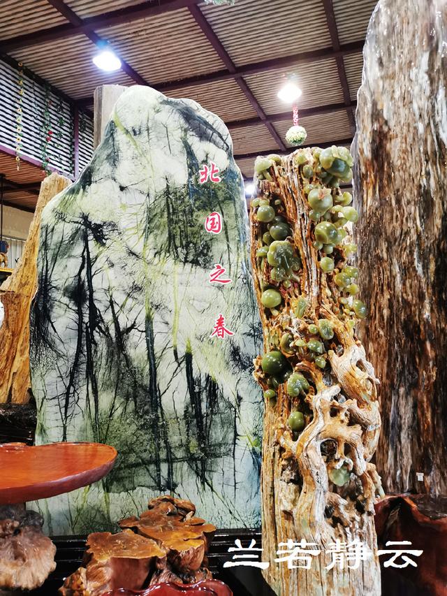 双流玉石翡翠原石的简单介绍-第24张图片-翡翠网 双流玉石翡翠原石的简单介绍-第24张图片-翡翠网